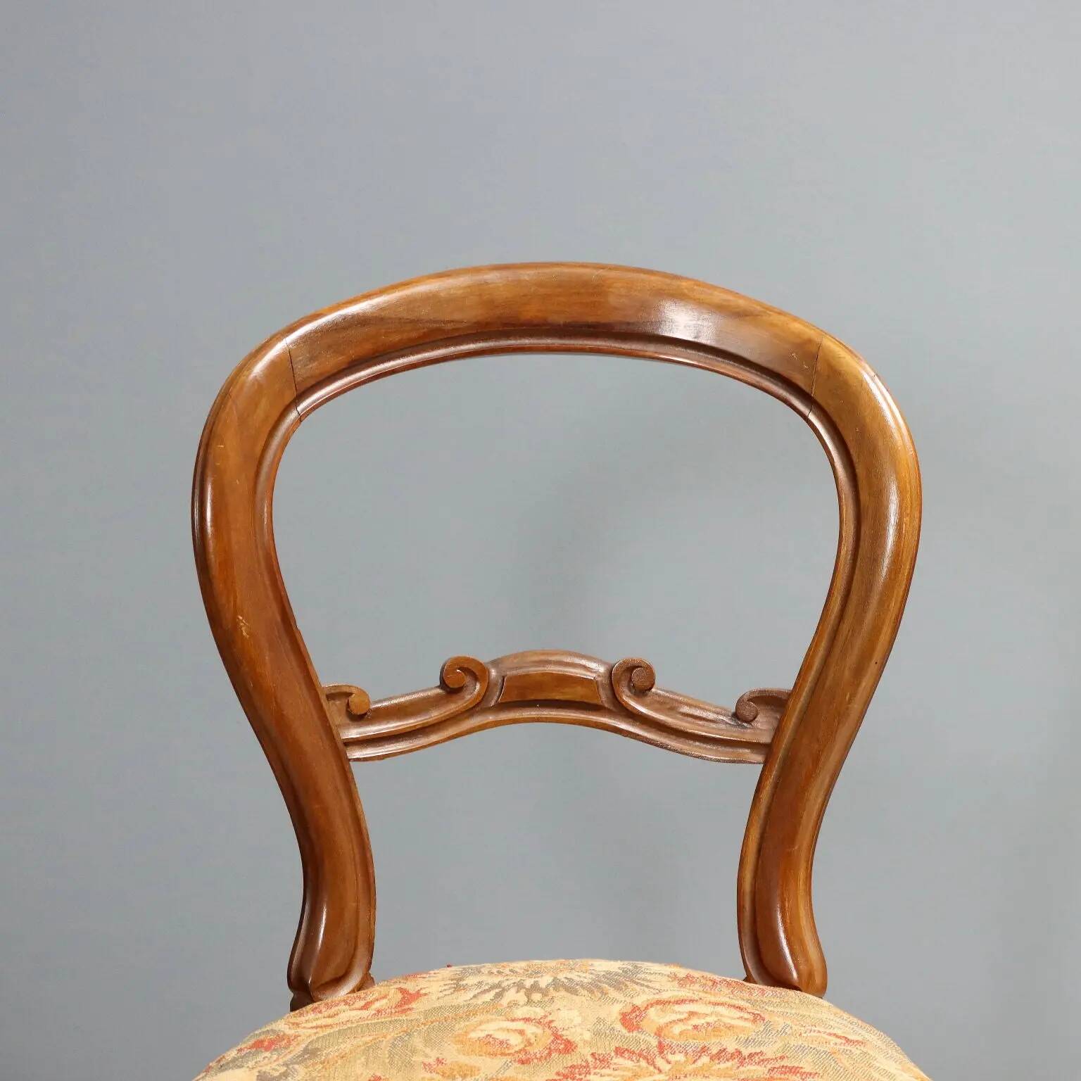 Pair of antique Louis-Philippe chairs in walnut and fabric, Italy, 19th century.