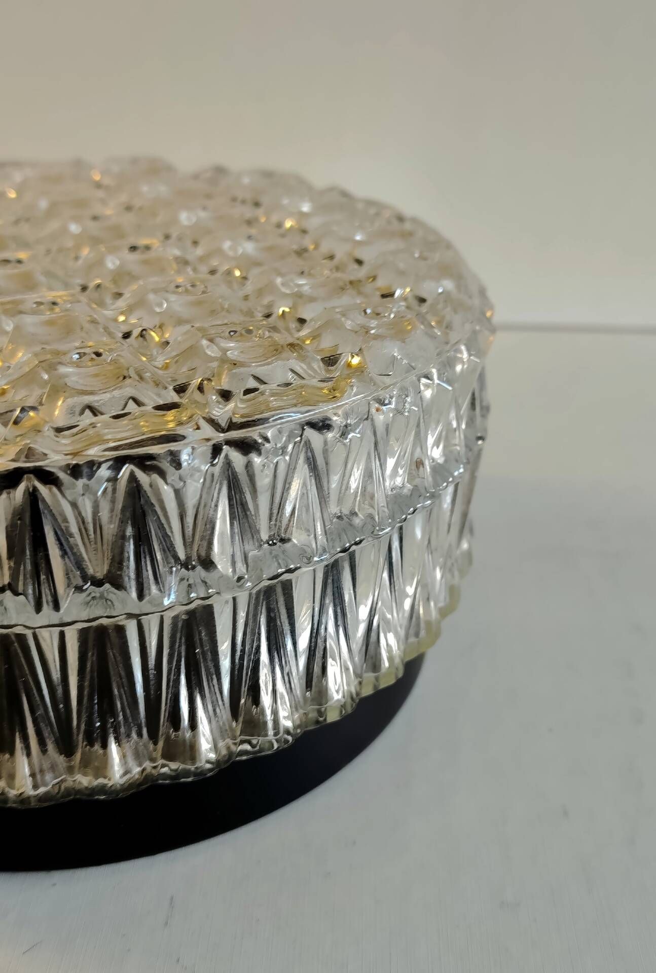 Plafonnier ou applique en verre moulé - design 70's 