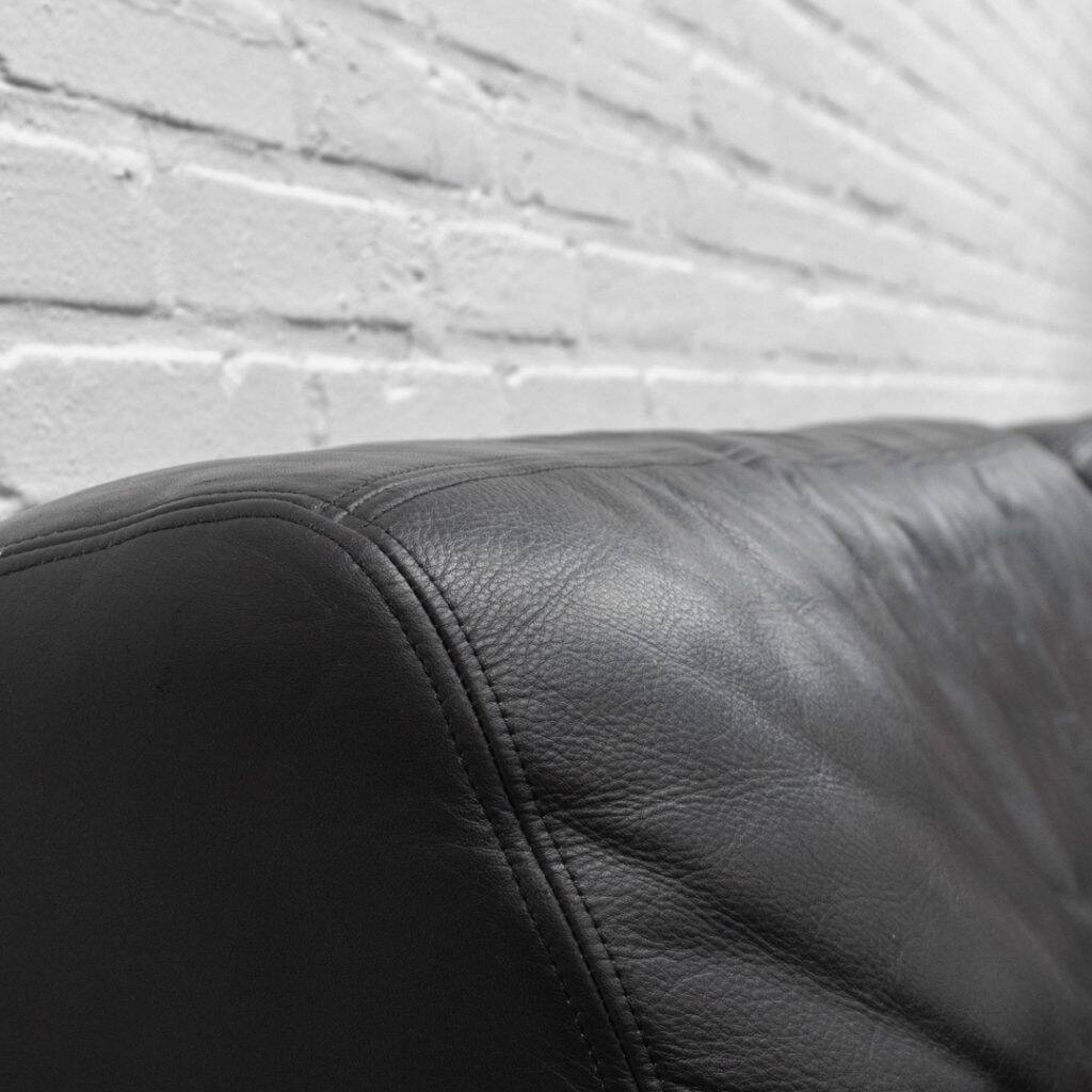 De Sede DS101 canapé inclinable avec ottoman Meubles James Bond