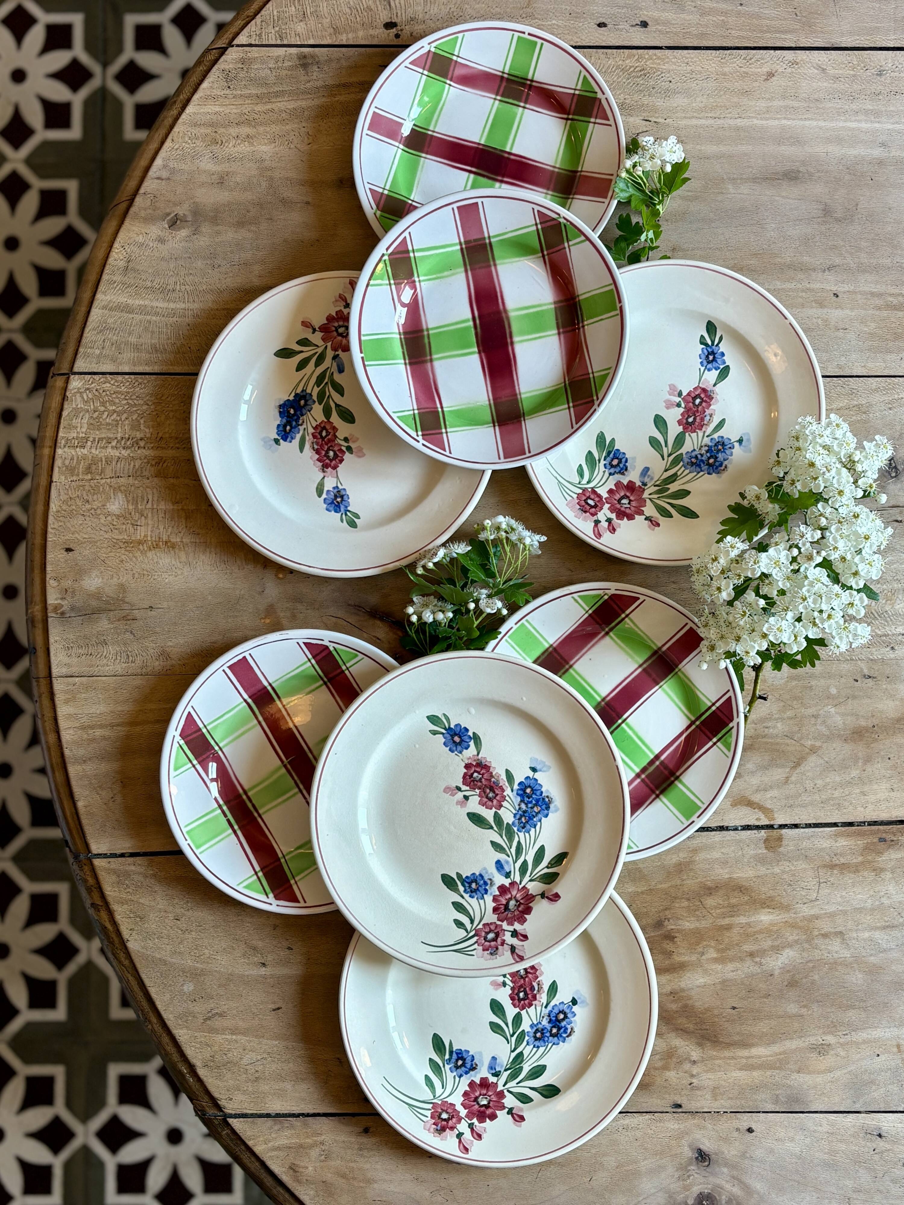 Set of 8 mismatched vintage dessert plates, Sousse and Aigueperse from