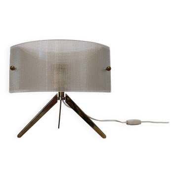 Modernist tripod lamp in glass and brass by MD, Italy circa 1950.