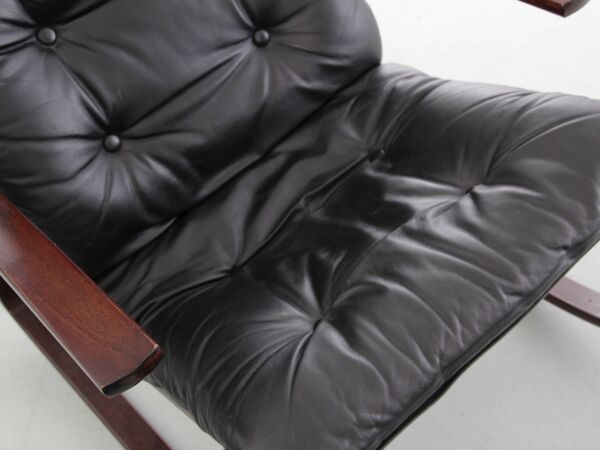 Rocking-chair scandinave Siesta de Ingmar Relling et son ottoman