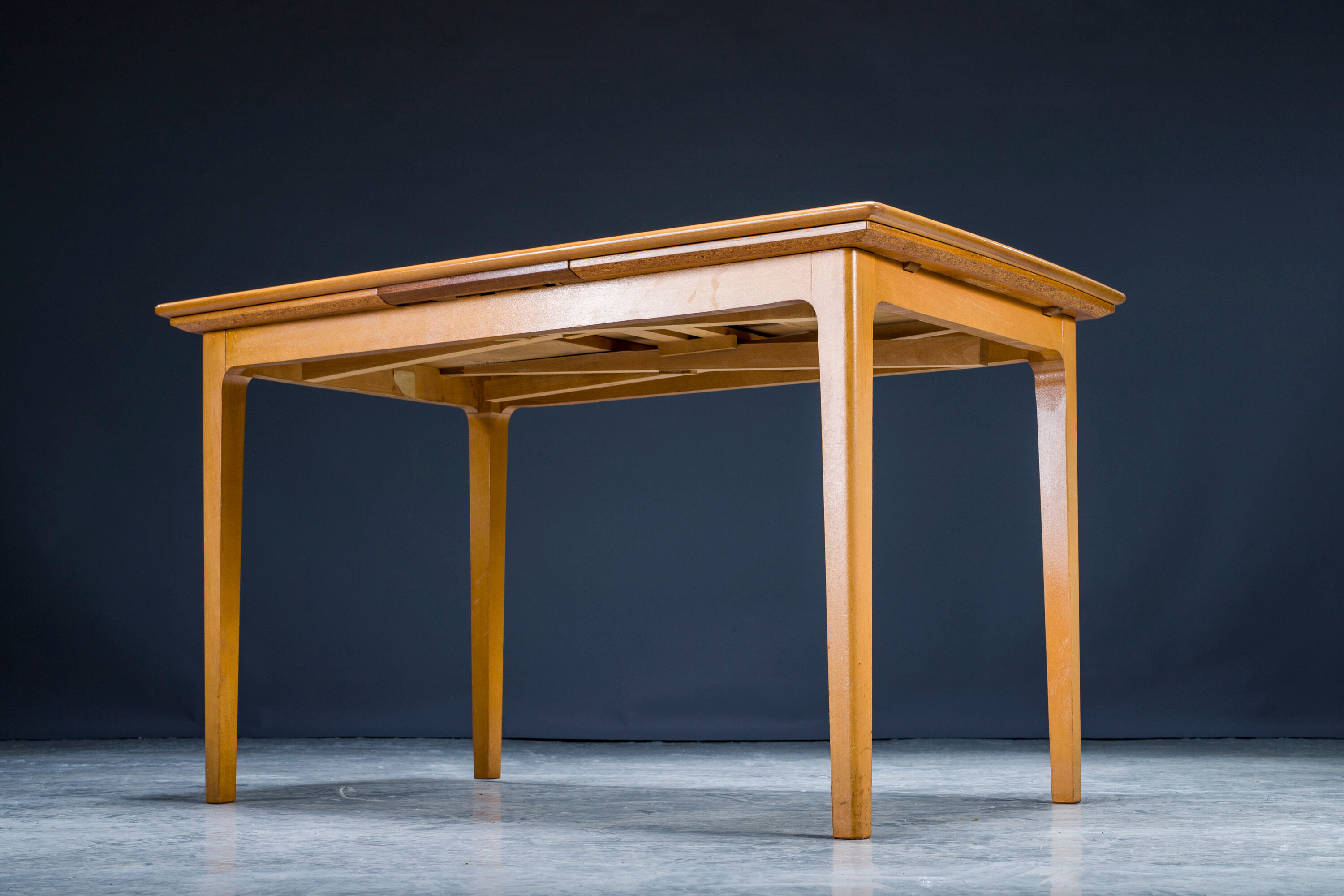 Extendable teak dinner table, 1960