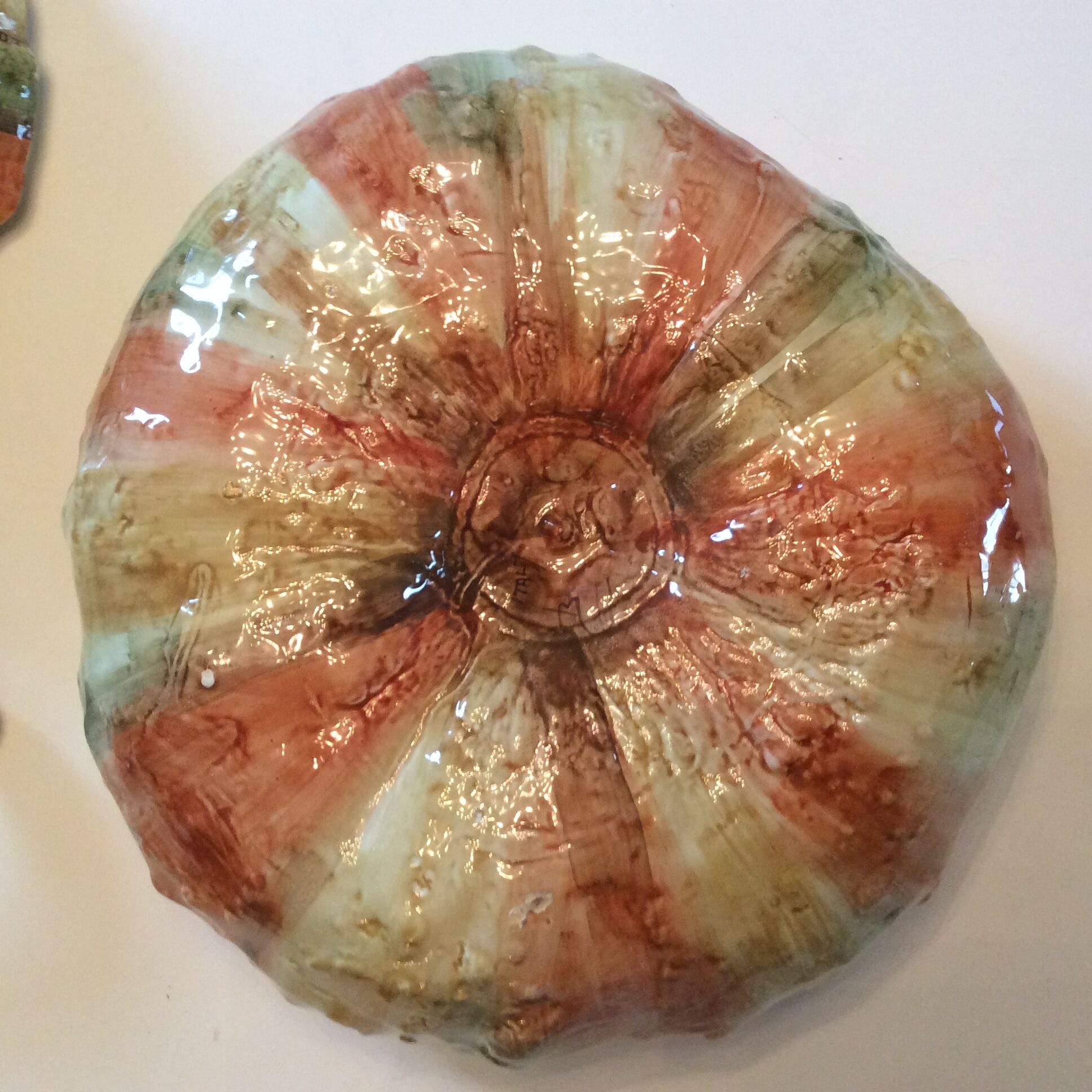 Soupière in italian dab in the shape of a pumpkin