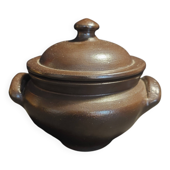 Stoneware soup tureen from Noron signed by Jean Dubost, 1970s.