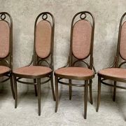 Série de 4 anciennes chaises bistrot Thonet en bois courbé