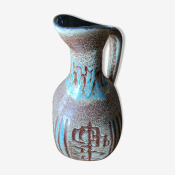 Vase pichet en céramique d'Accolay