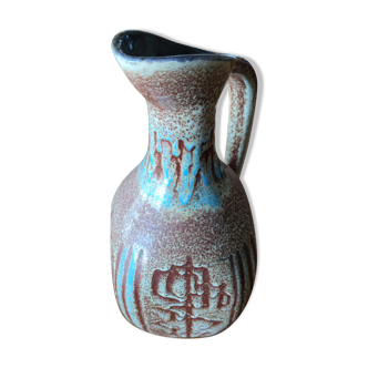 Accolay's large ceramic pitcher vase