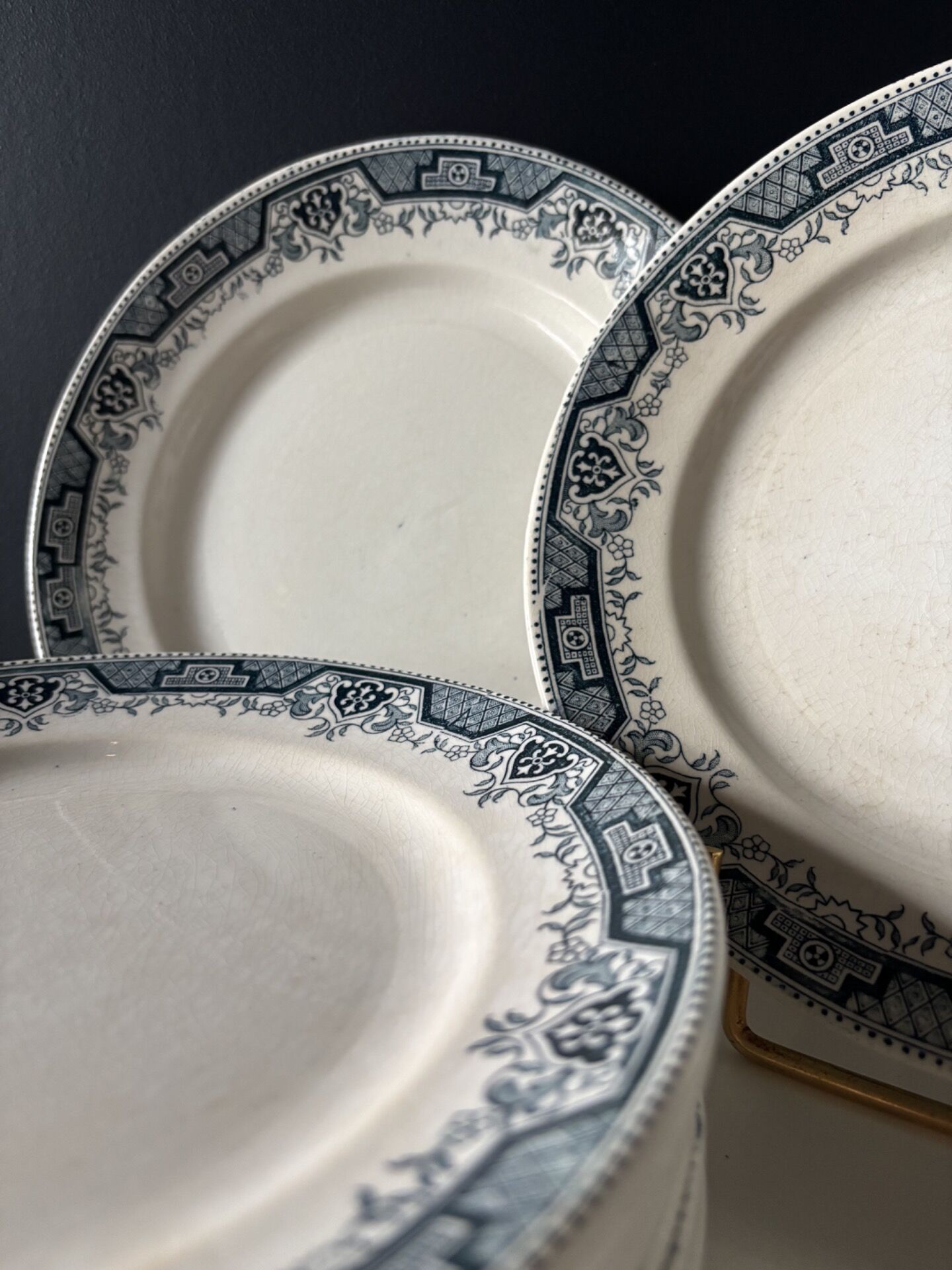 Saint-Amand flat plates