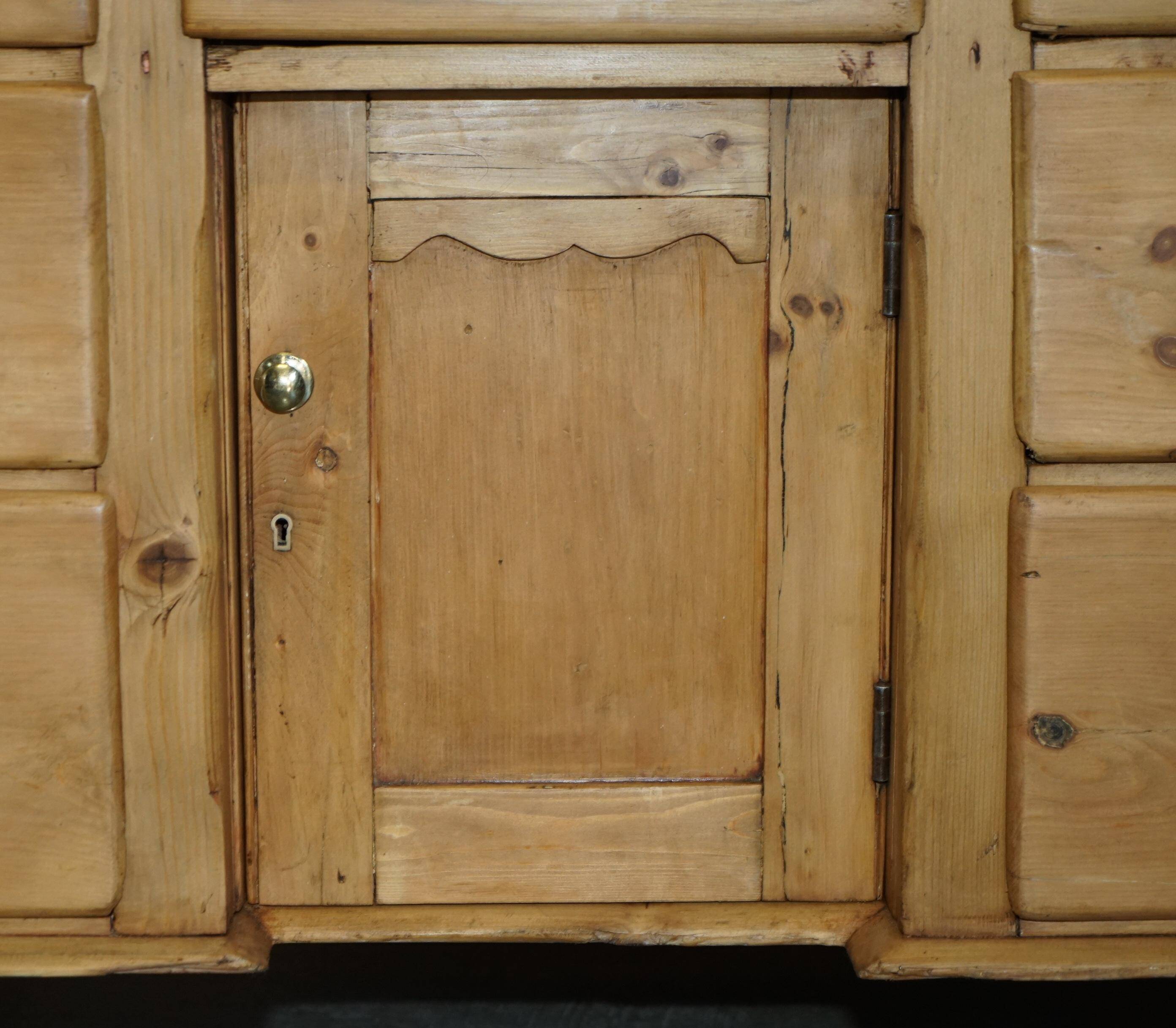 Restored Antique Régisseuse Buffet in Pine, Circa 1860