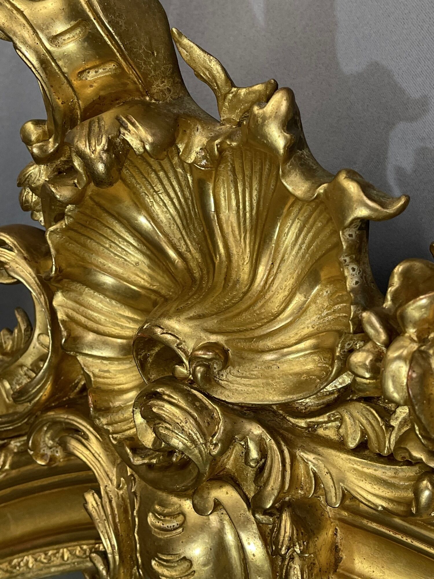 Mirror period XIXth Napoleon III, gilding gold leaf, very good condition