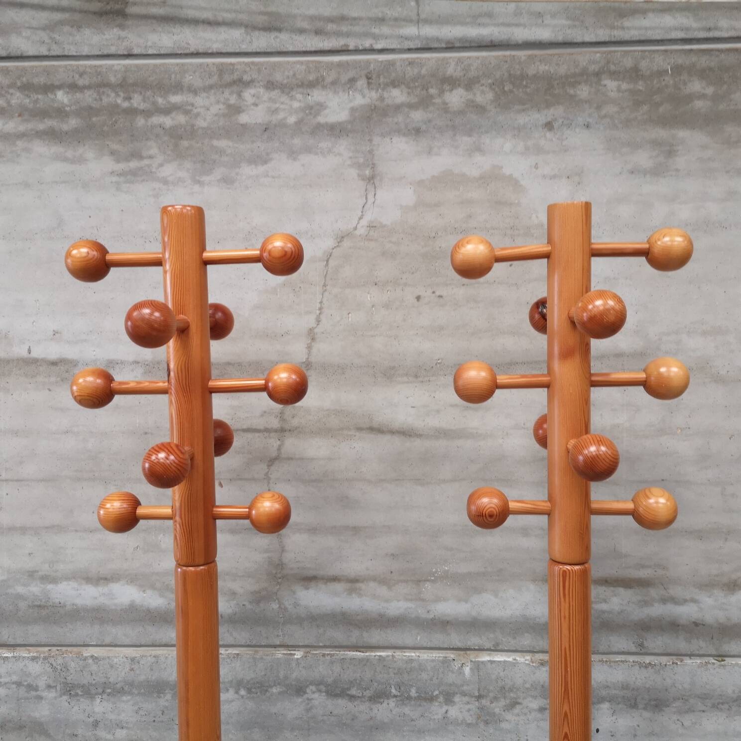 70s Long Coat Rack from Les Arcs