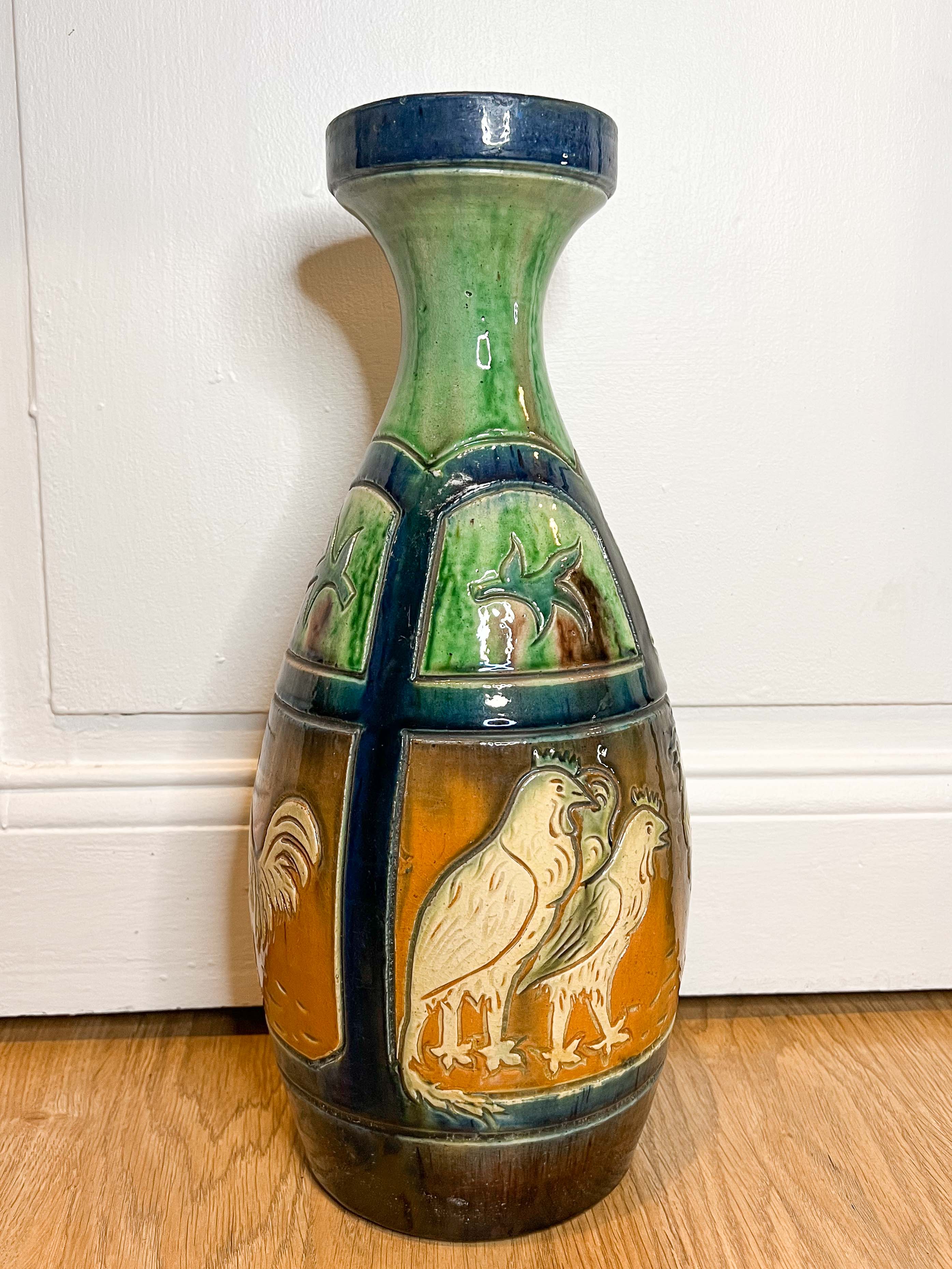 Rooster vase