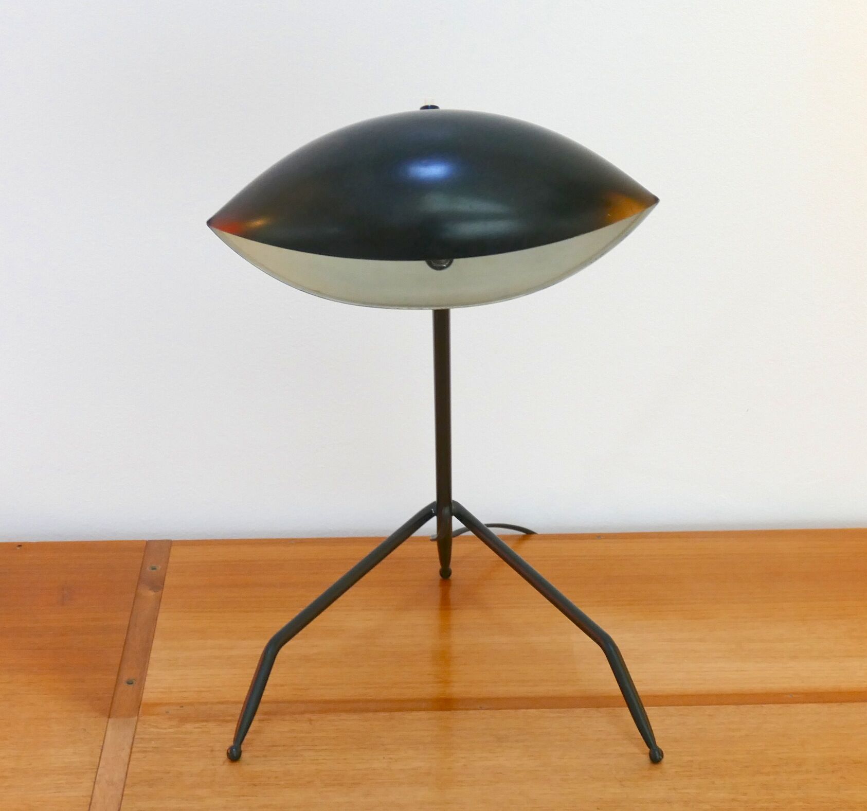 Vintage lamp tripod of modernist style