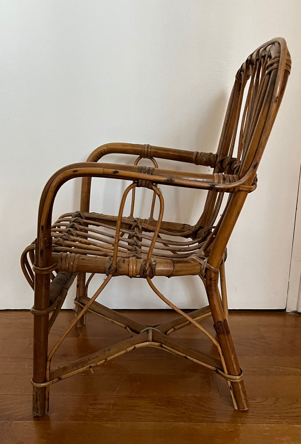 Fauteuil d’enfant en rotin