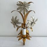 Vintage Hollywood Regency gold metal leaf wall sconce.