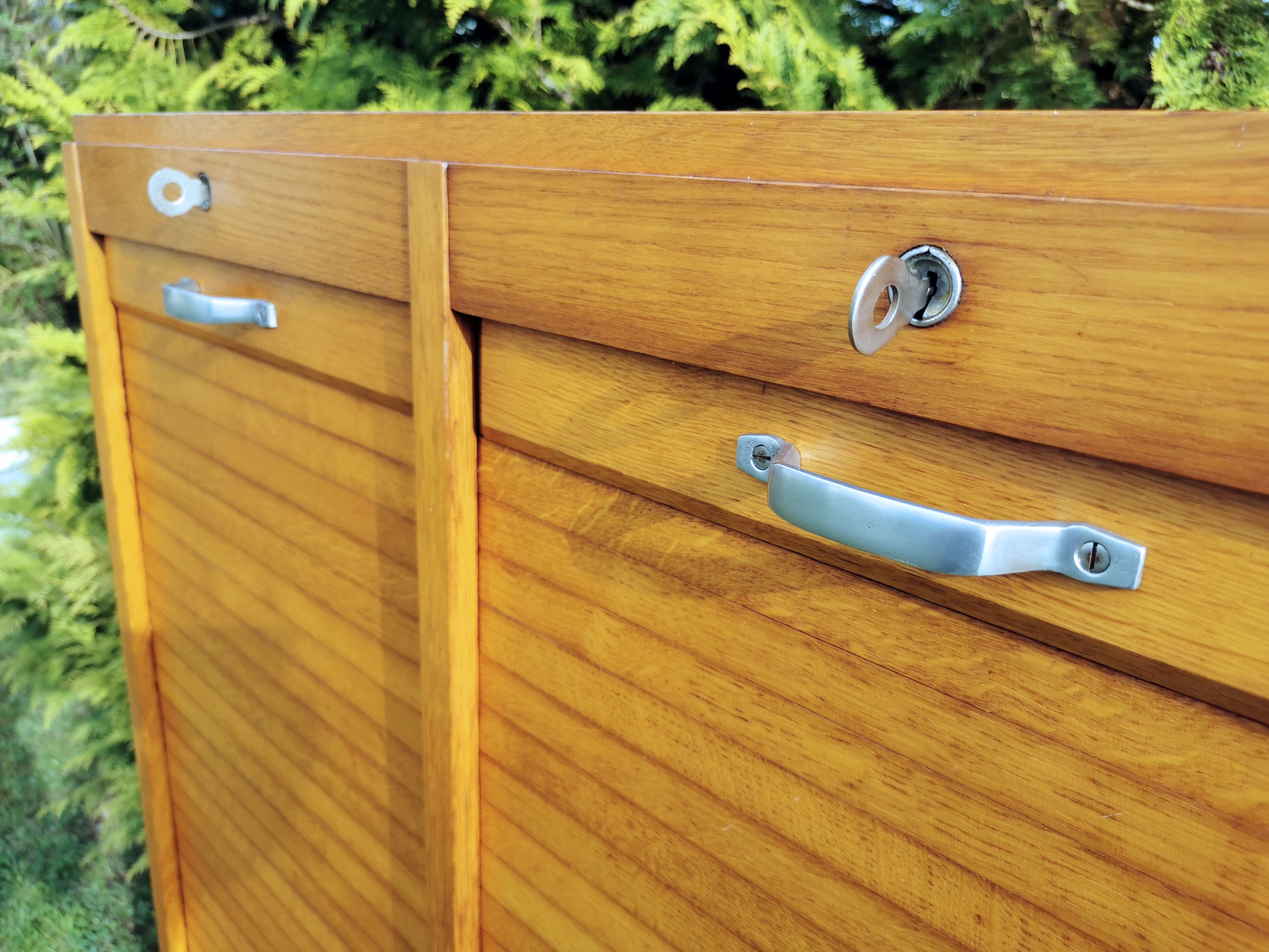 double curtain binder, year 50, light oak