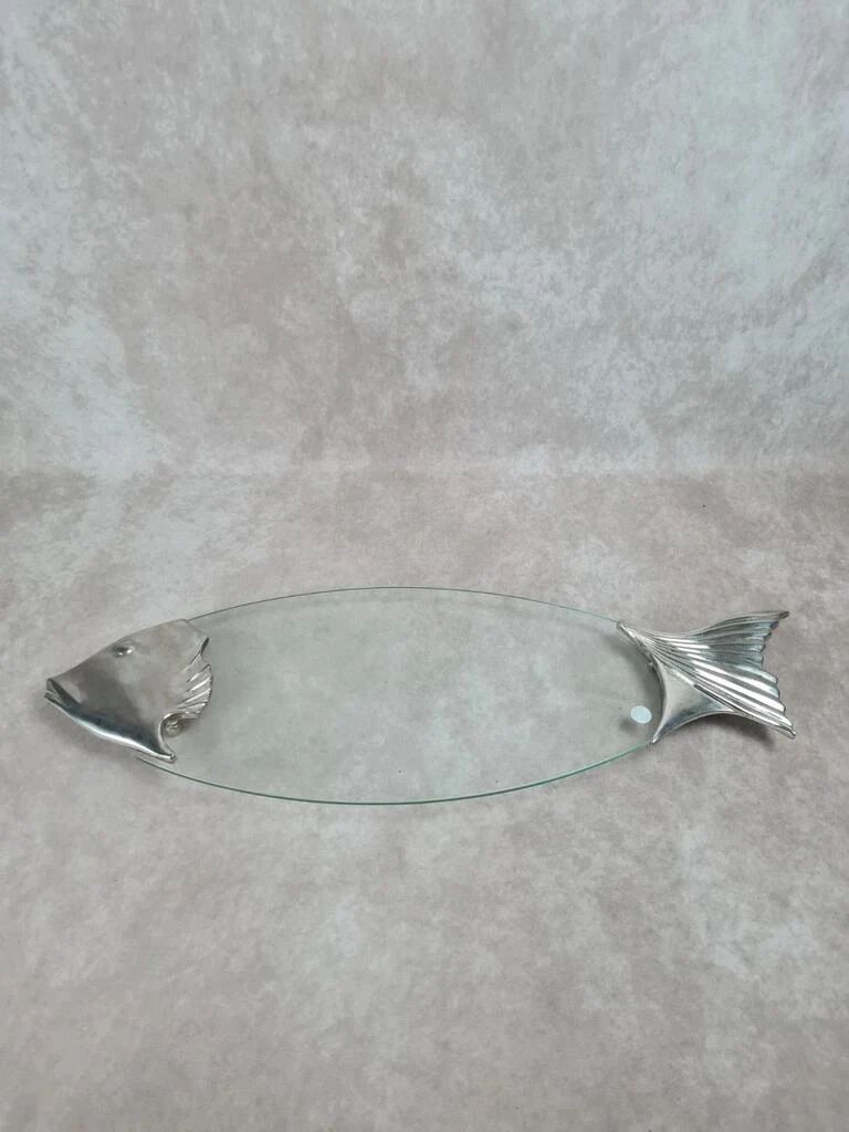 Glass and silver-plated fish trivet