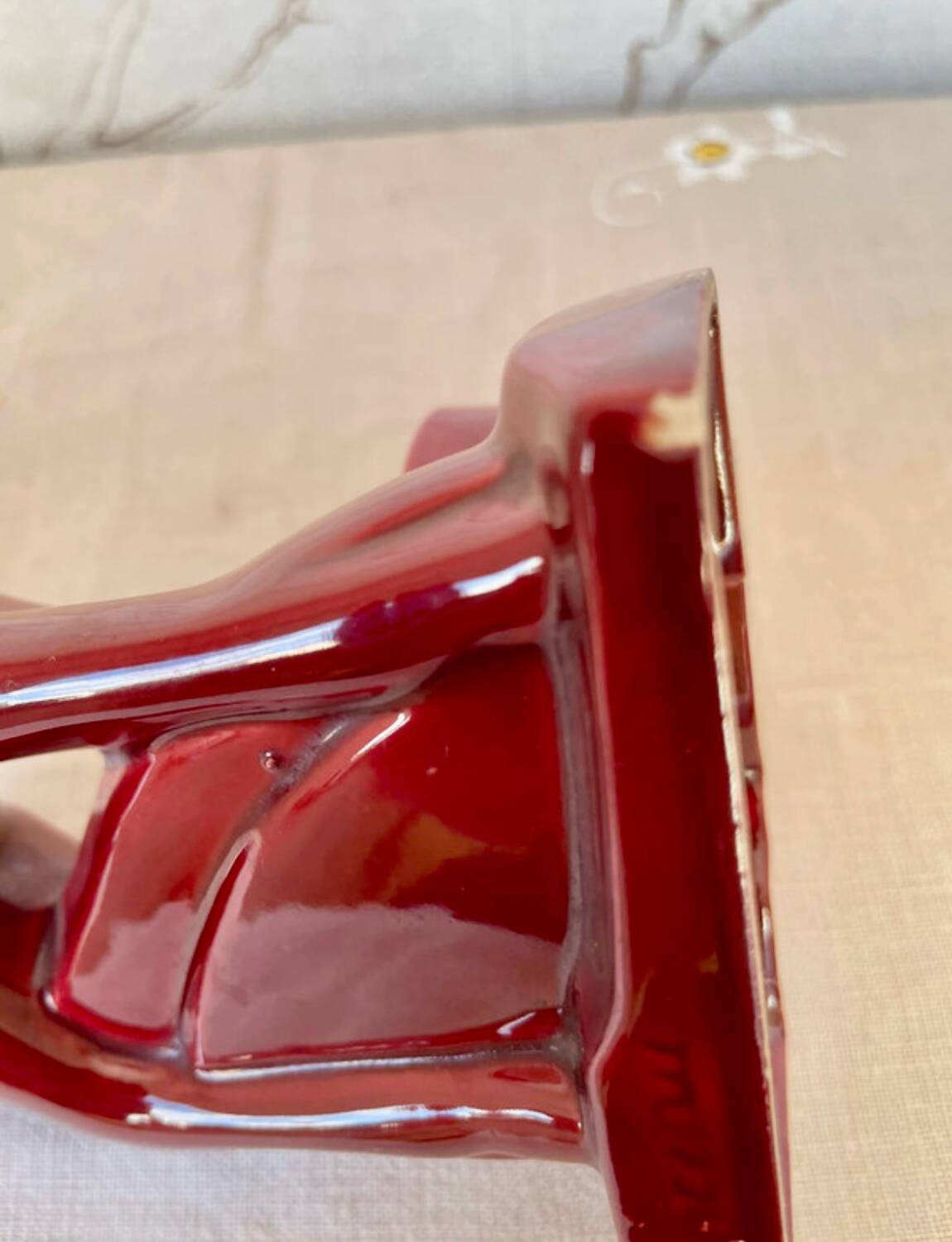 St Clément ceramic doe