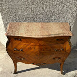 Rosewood chest of drawers