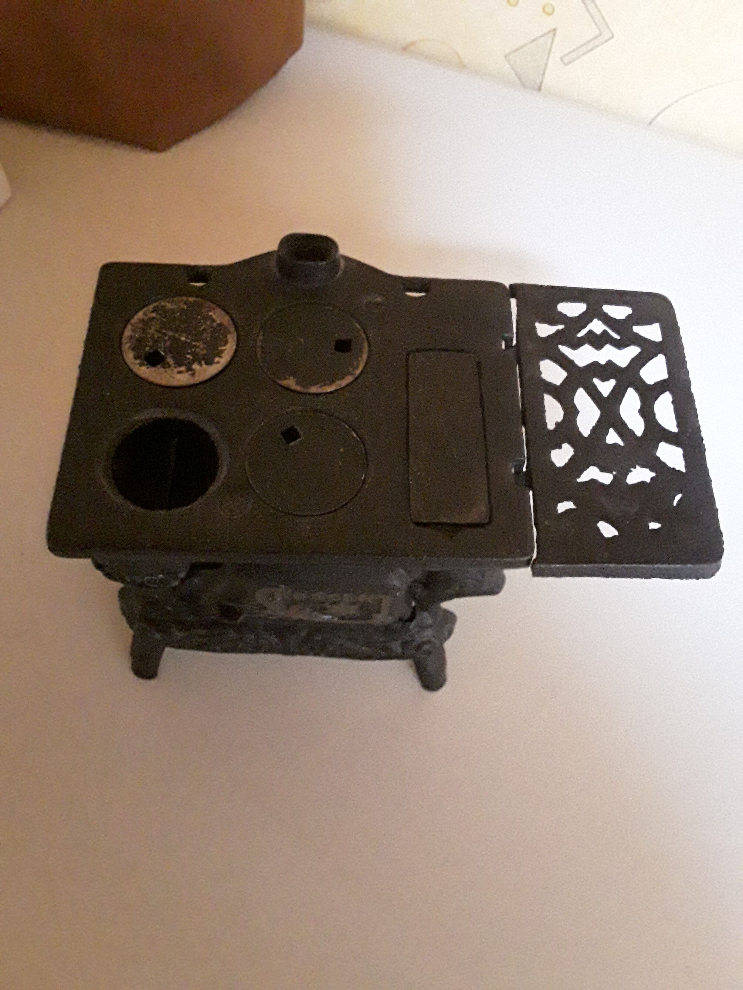 Vintage children's stove toy