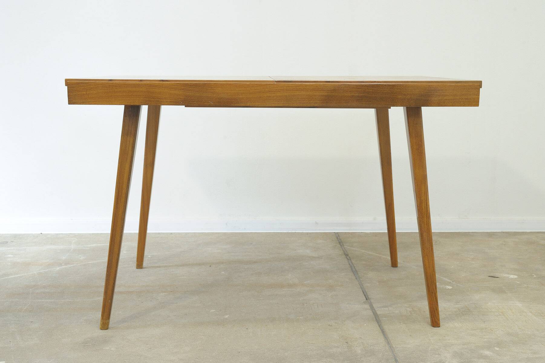 Table à manger pliante vintage par František Jirák pour Tatra nábytok, 1970