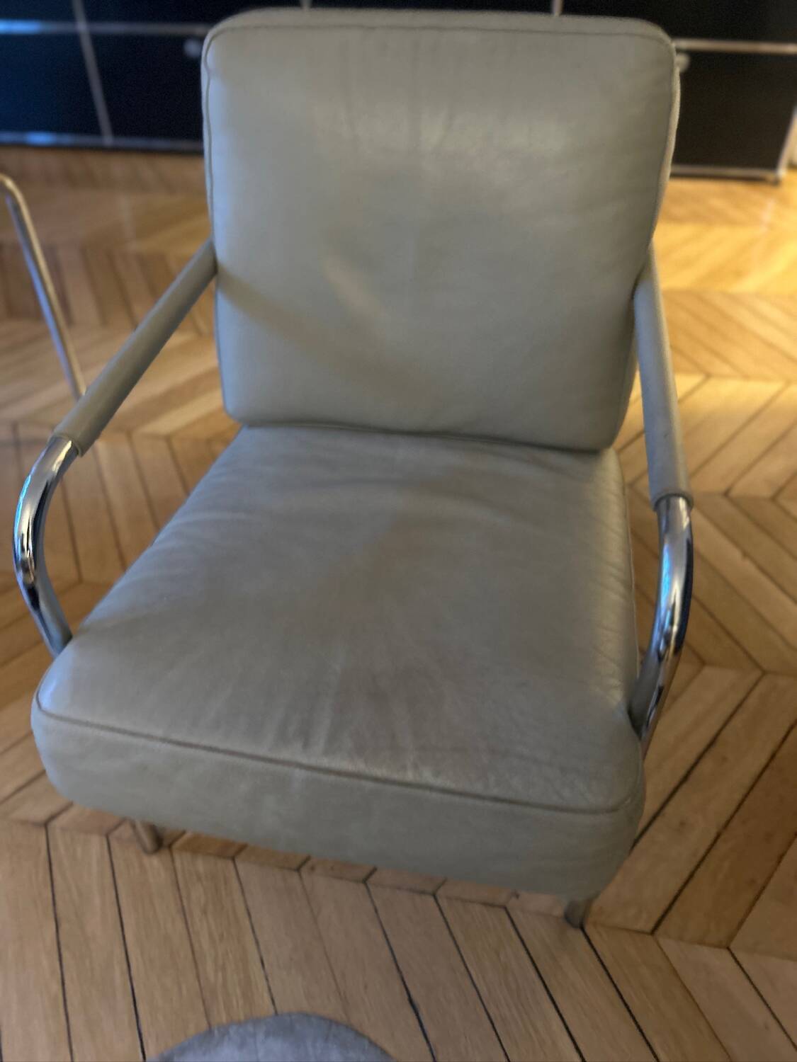 Zanotta gray leather armchair