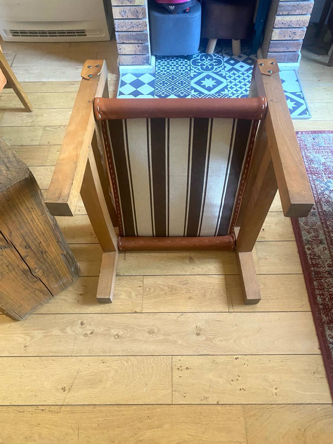 Safari armchair in wood and leather - 1950s style