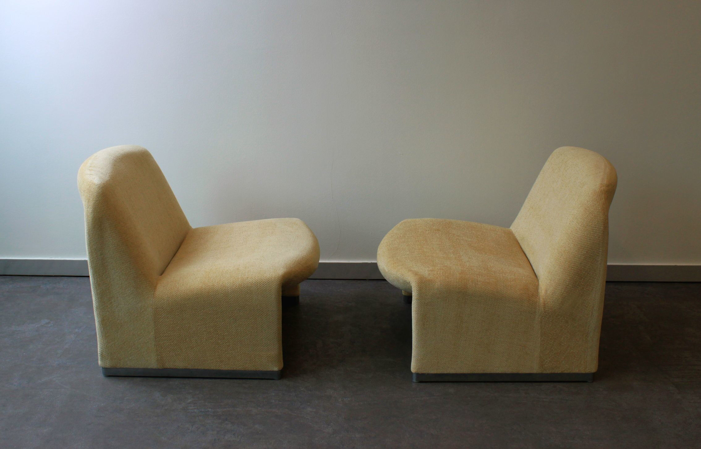 Pair of Alky armchairs by Giancarlo Piretti for Castelli, 1969.