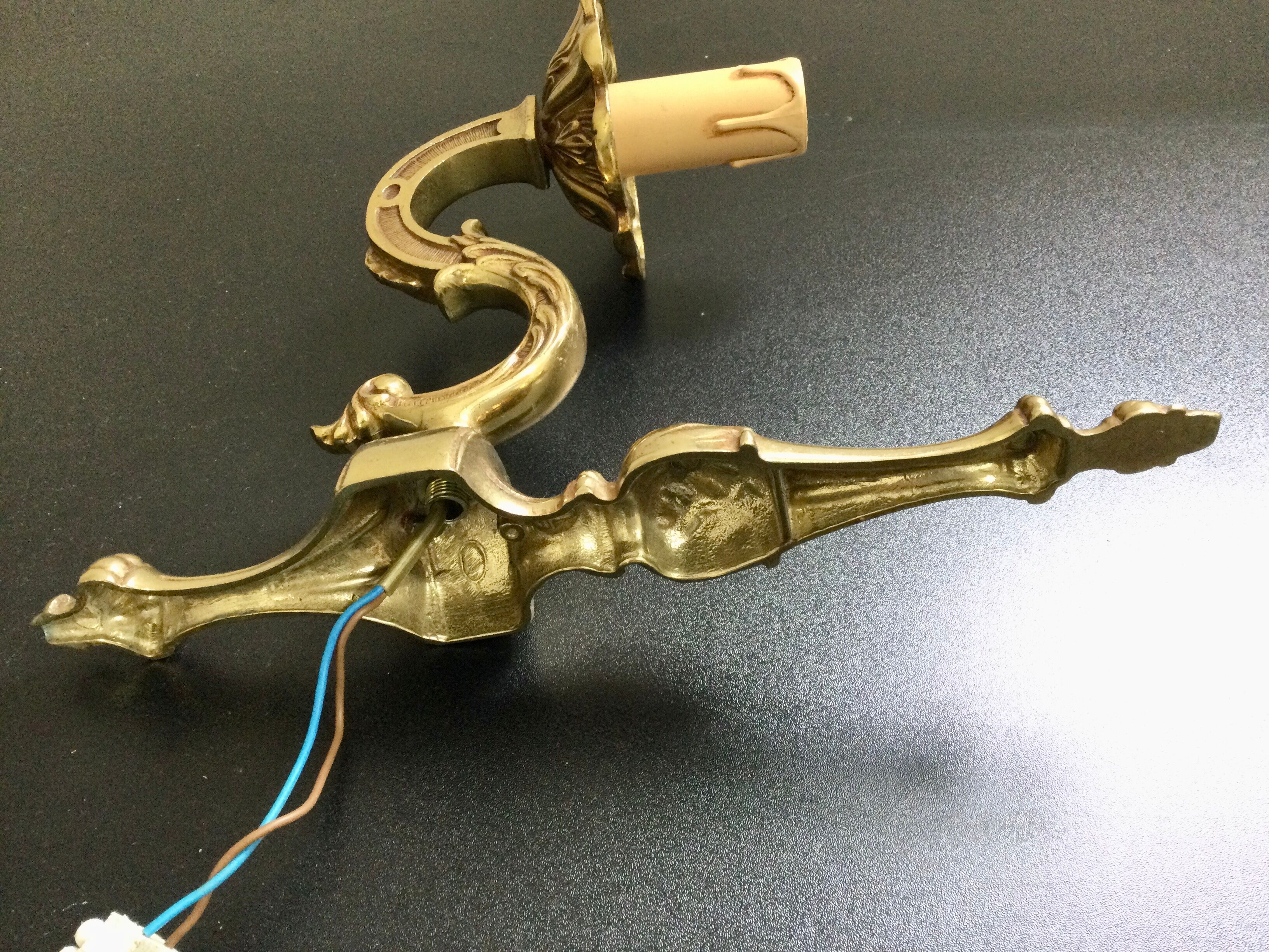 Sconce 1 bronze light in Louis XV style