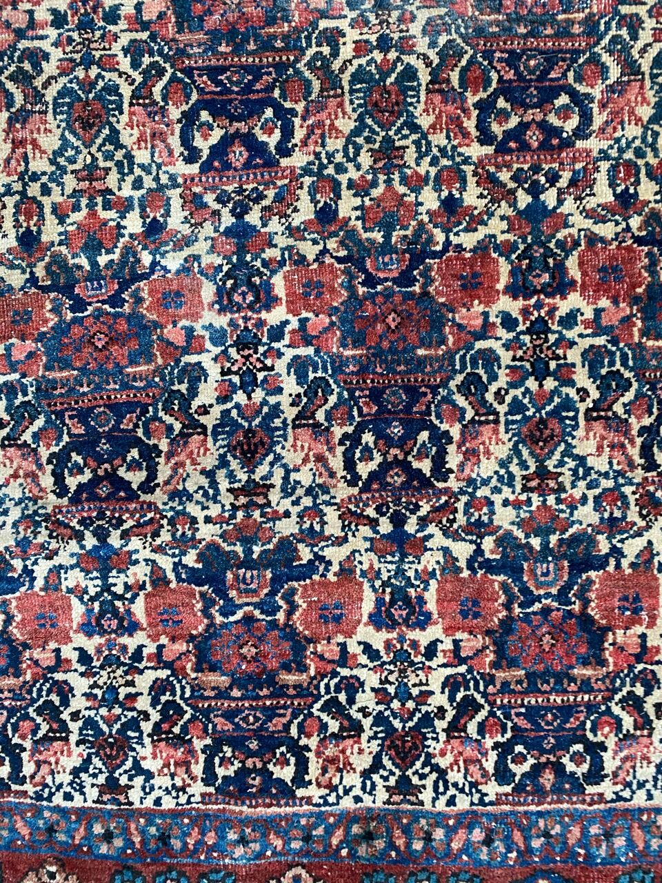 Beautiful old Persian carpet from Abadeh handmade 100x144 cm