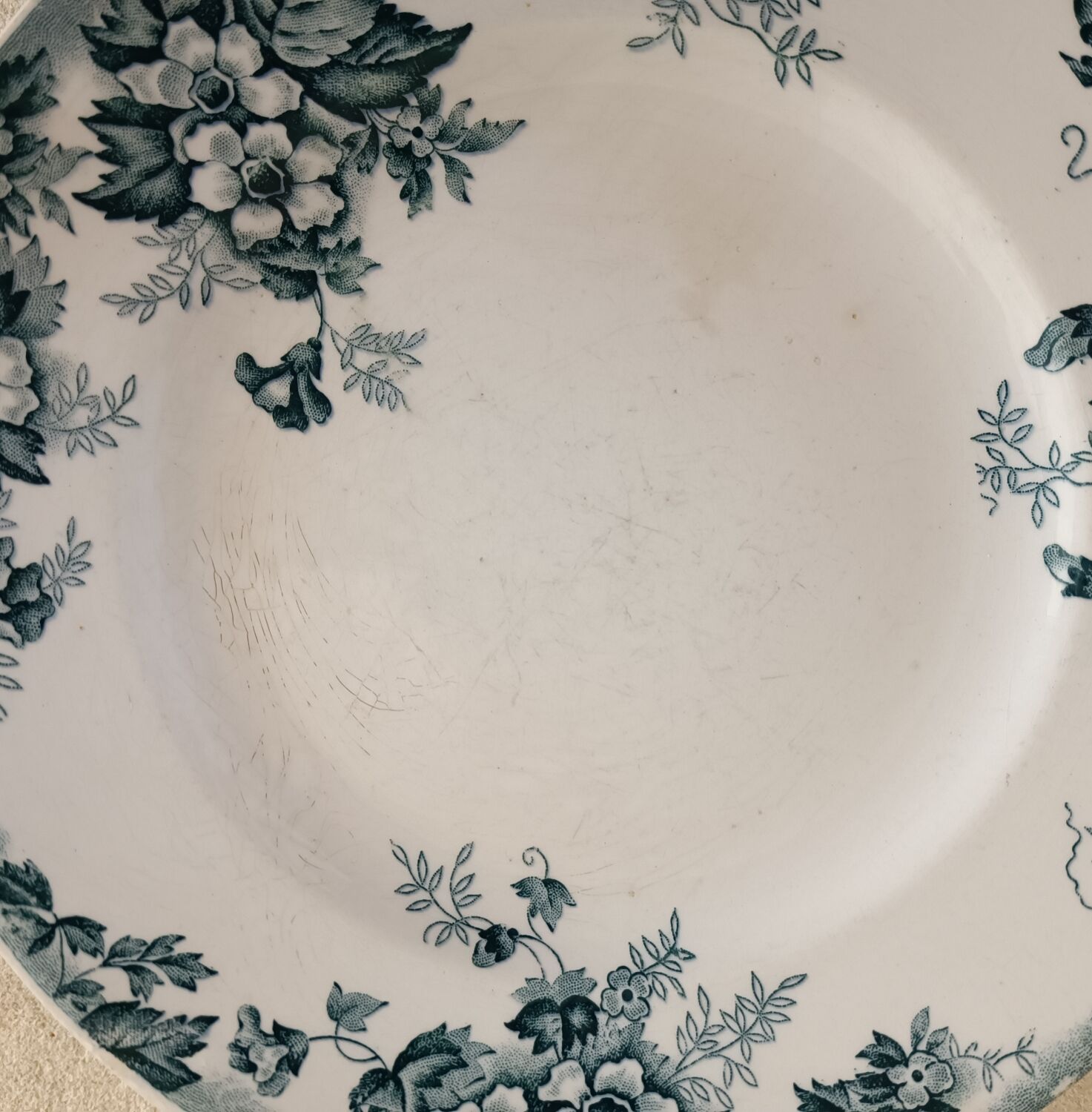 2 plates iron earth "Marie-Louise" Moulin des Loups