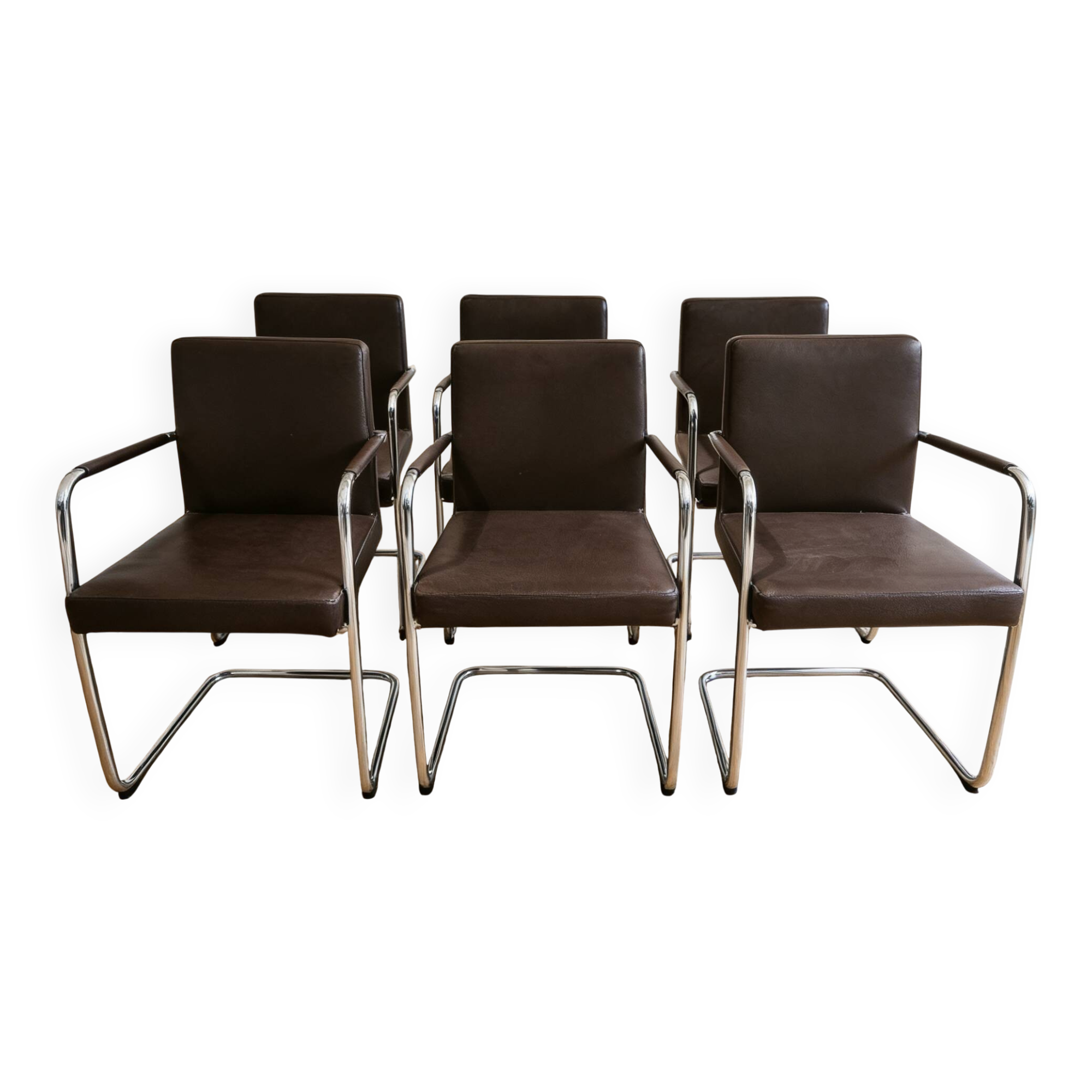 Set of 6 Bene office chairs.
