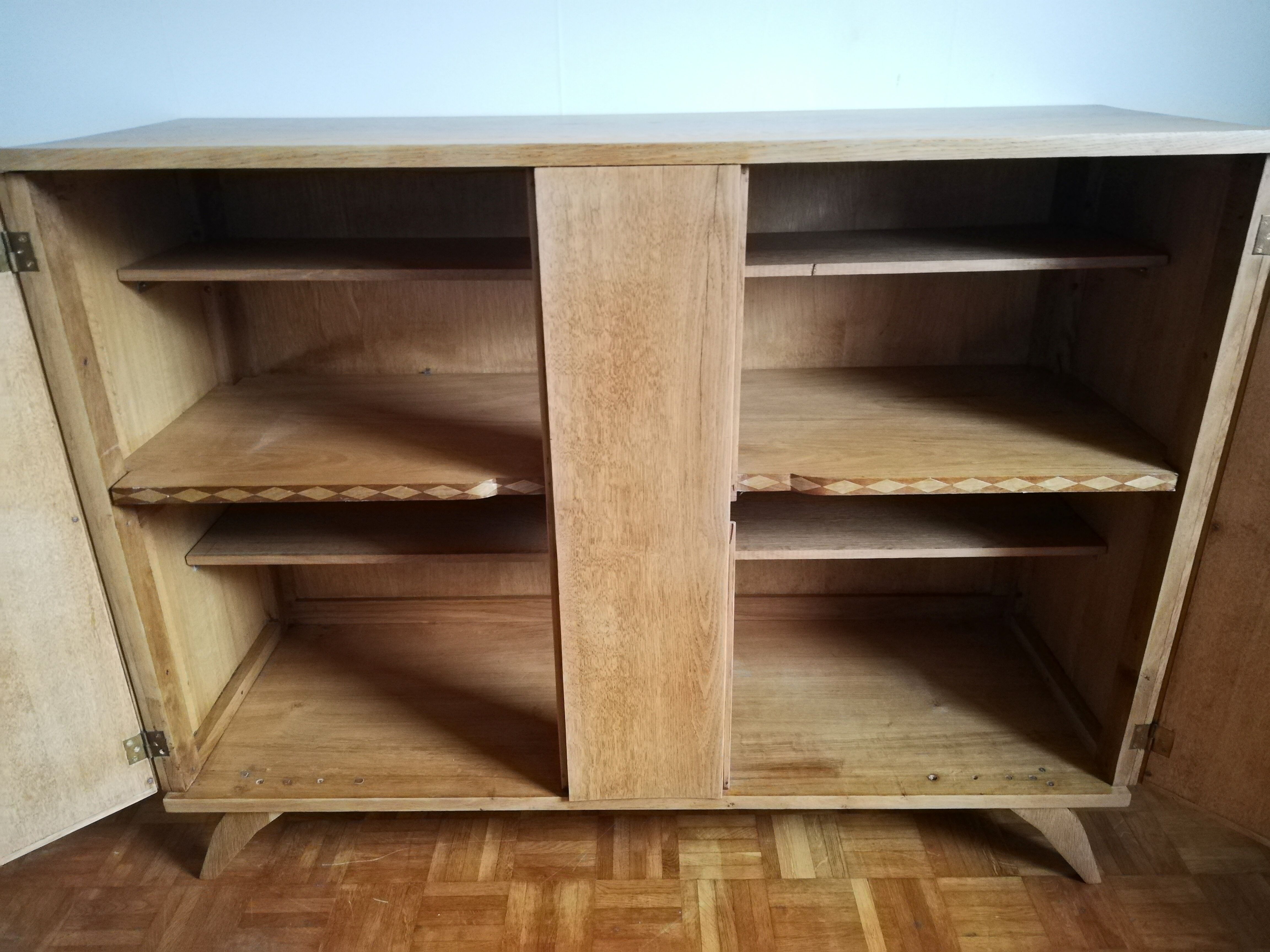 Buffet in solid oak, 50s