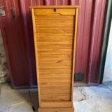 Curtain filing cabinet