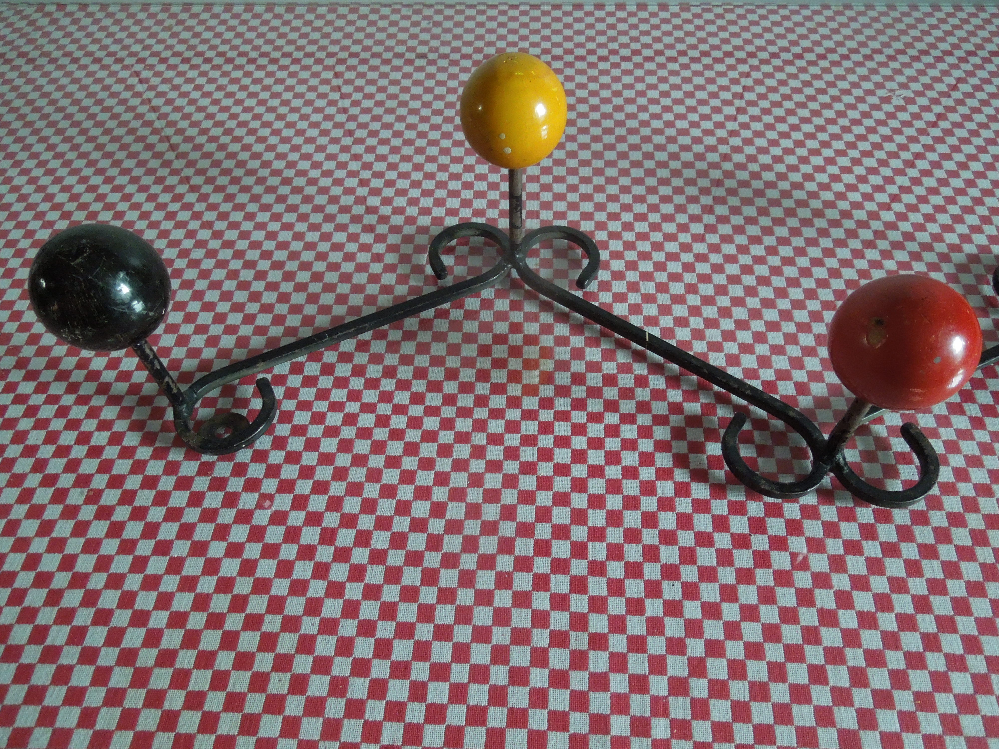 Peg coat rack zigzag 50 years