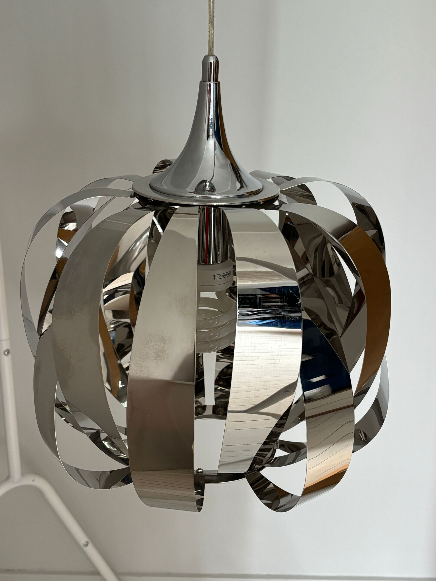 Suspension en métal style Space âge