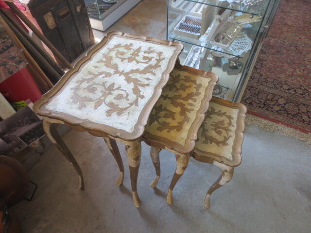 Baroque nesting tables