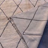 Moroccan rug Beni M'Rirt white - 26 x 304 cm