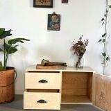 Beige workshop furniture