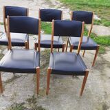 Set of chairs