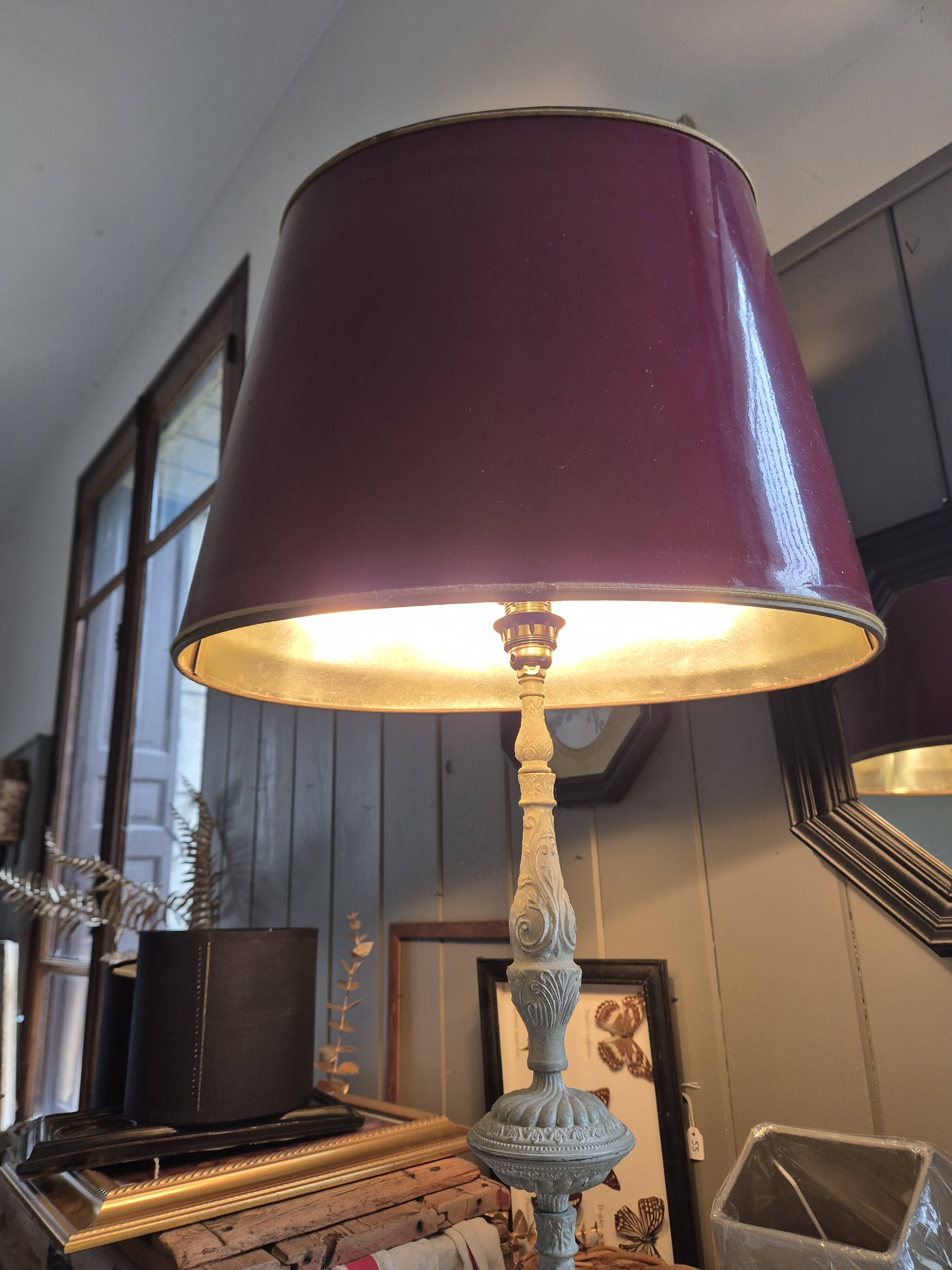 Paire d'abat jours bordeaux or