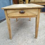 Farm table