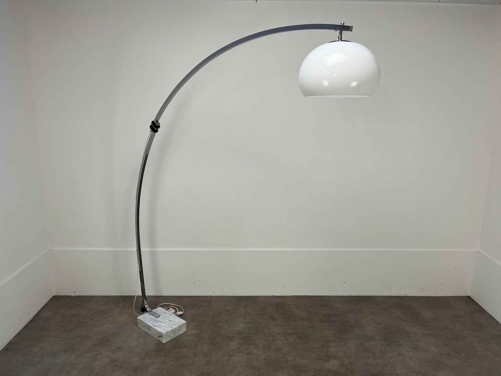 Lampadaire arc Goffredo Reggiani, années 70