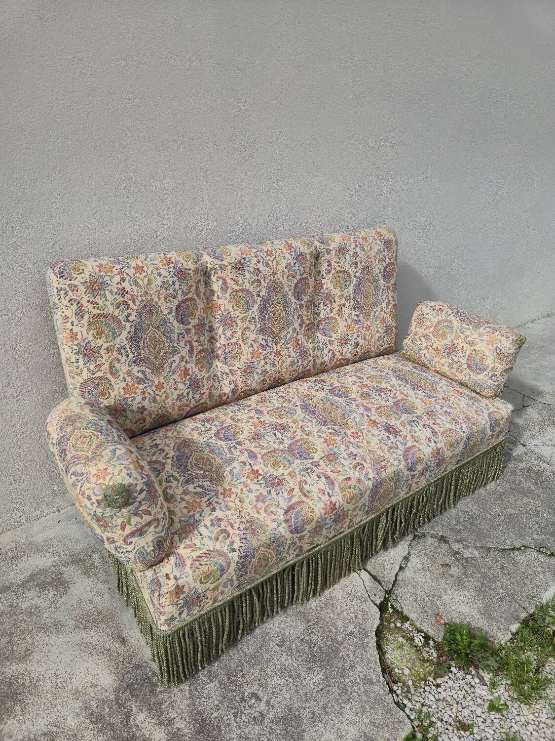 Louis Philippe style floral decor sofa bench from the nap period