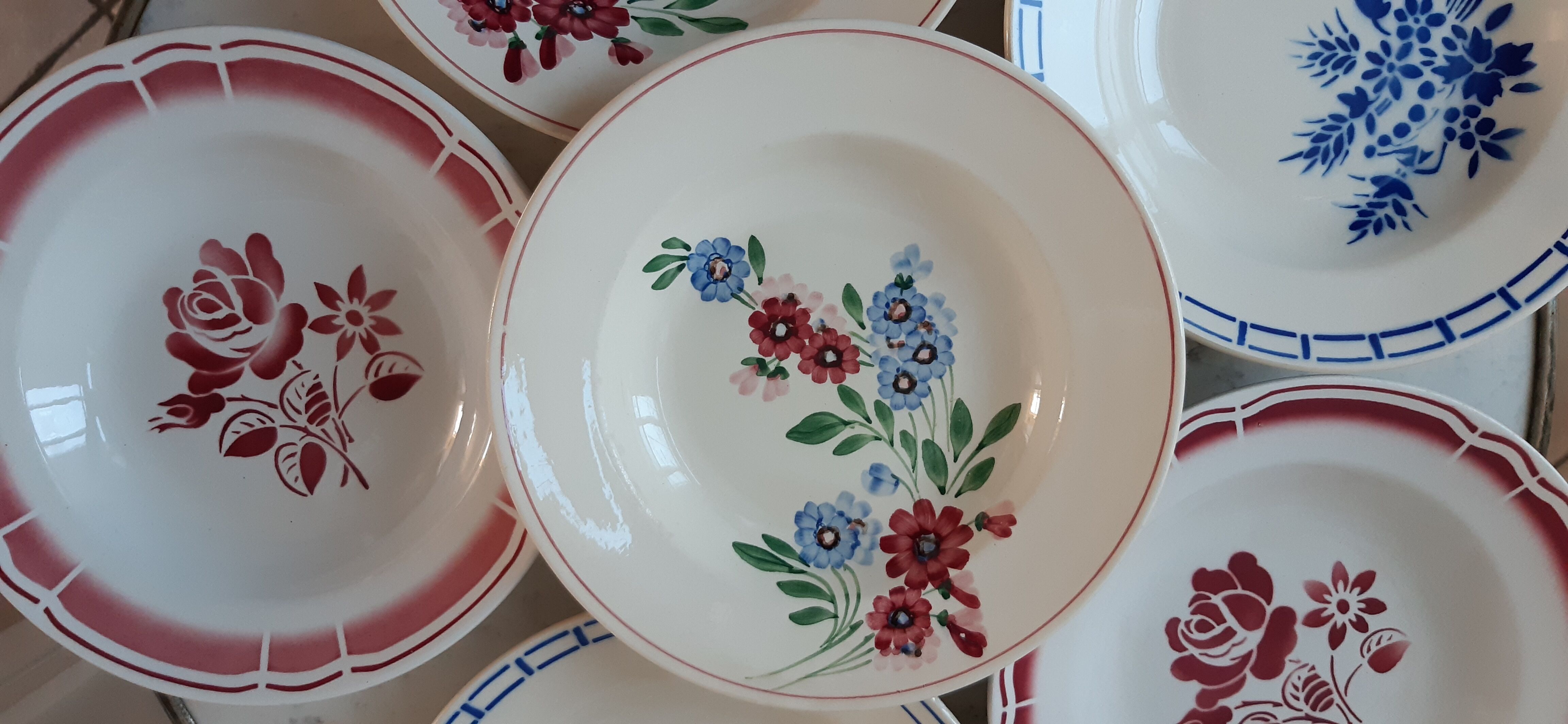 Set of 6 mismatched hollow plates Digoin and Badonviller