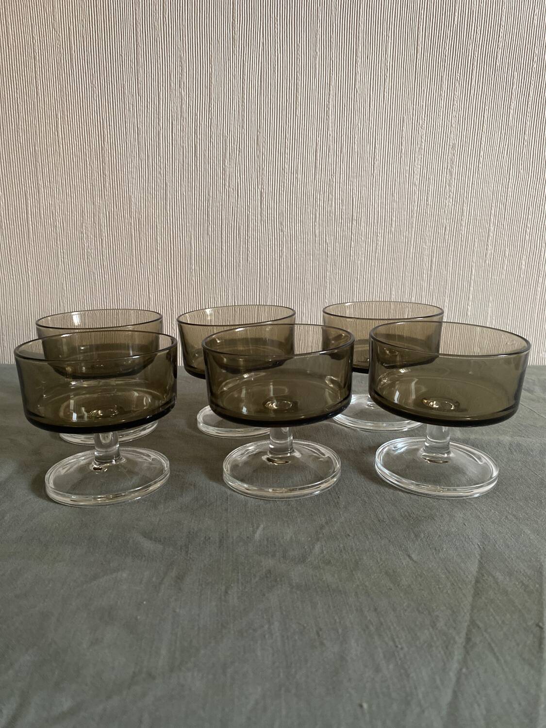 6 Luminarc smoked glass champagne glasses