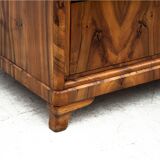 Commode ancienne, europe du nord, vers 1850, après rénovation