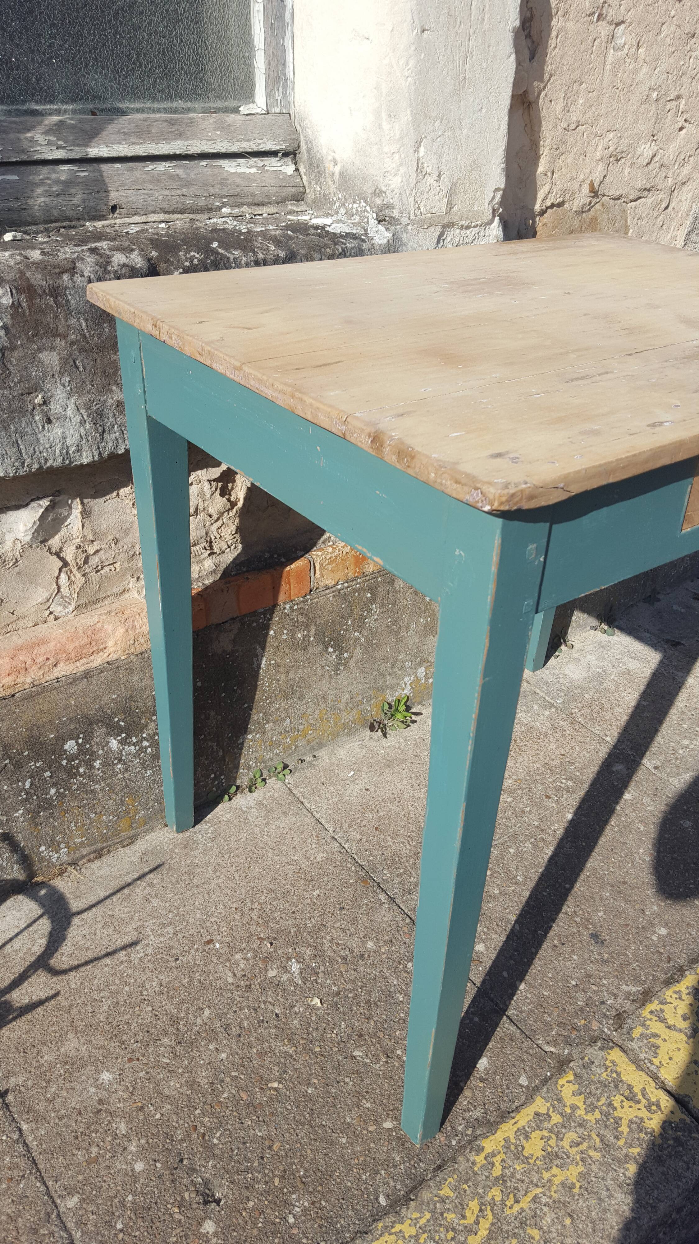 Table de ferme d'appoint patine turquoise