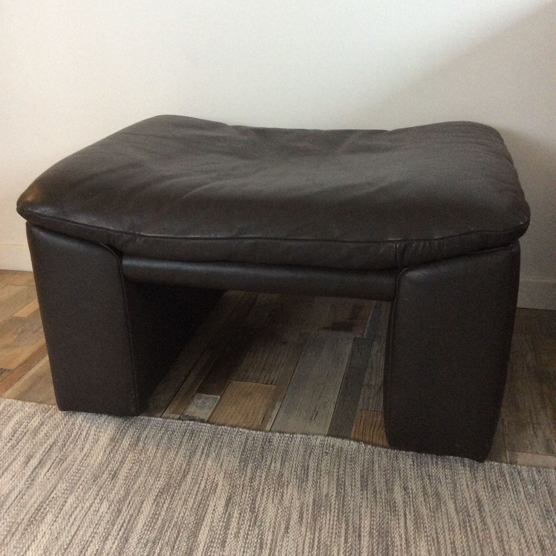 Pouf ottoman Jori en cuir des années 70-80